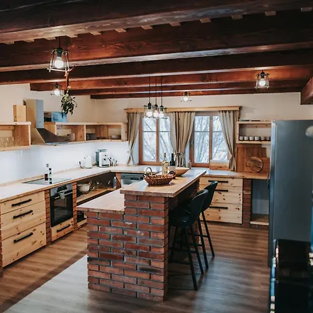 Pod Hvezdami Chalet Sobotin